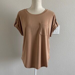 Cable & Gauge Tan Short Sleeve Relaxed Tee